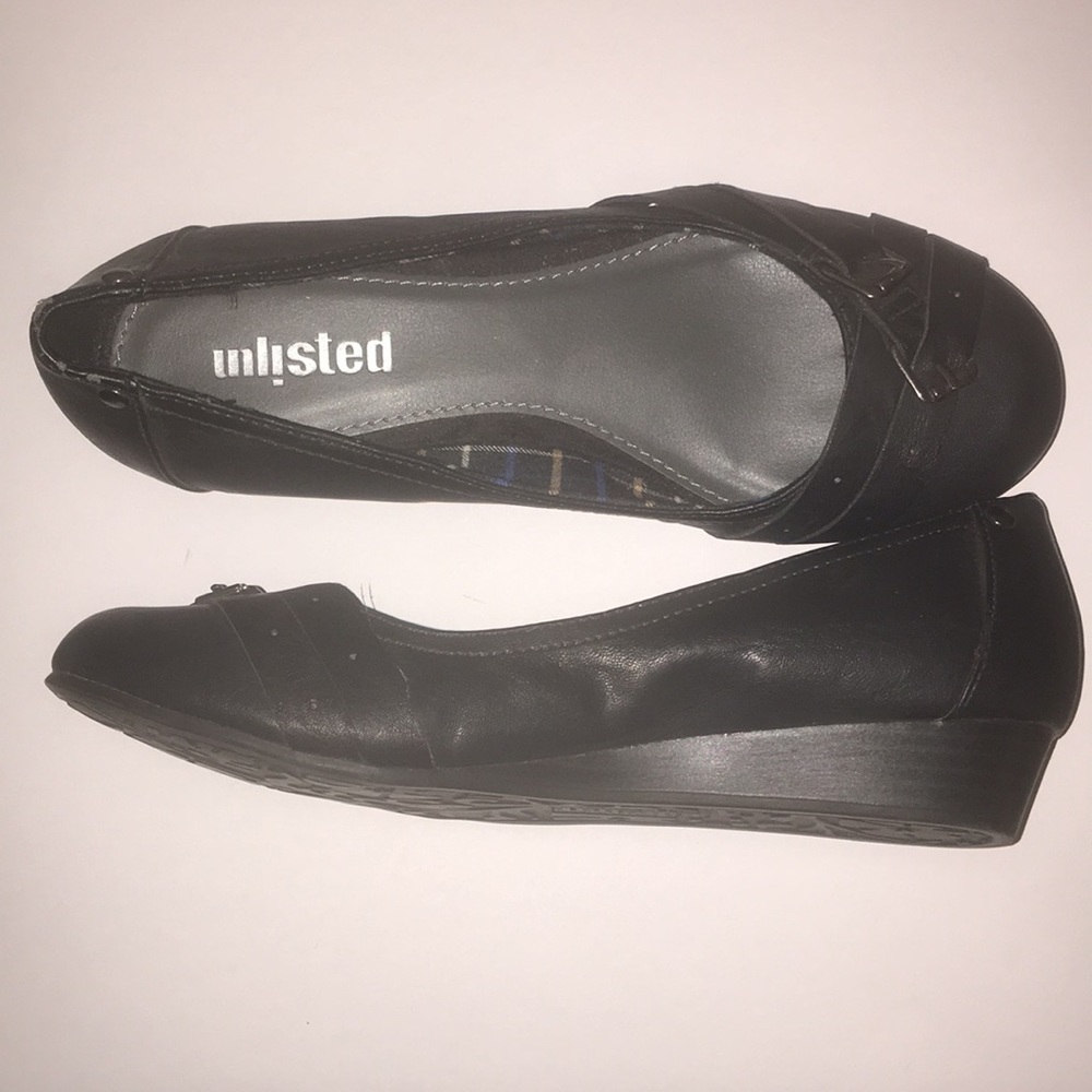 Unlisted Dice and Easy Black Flats - Size 6